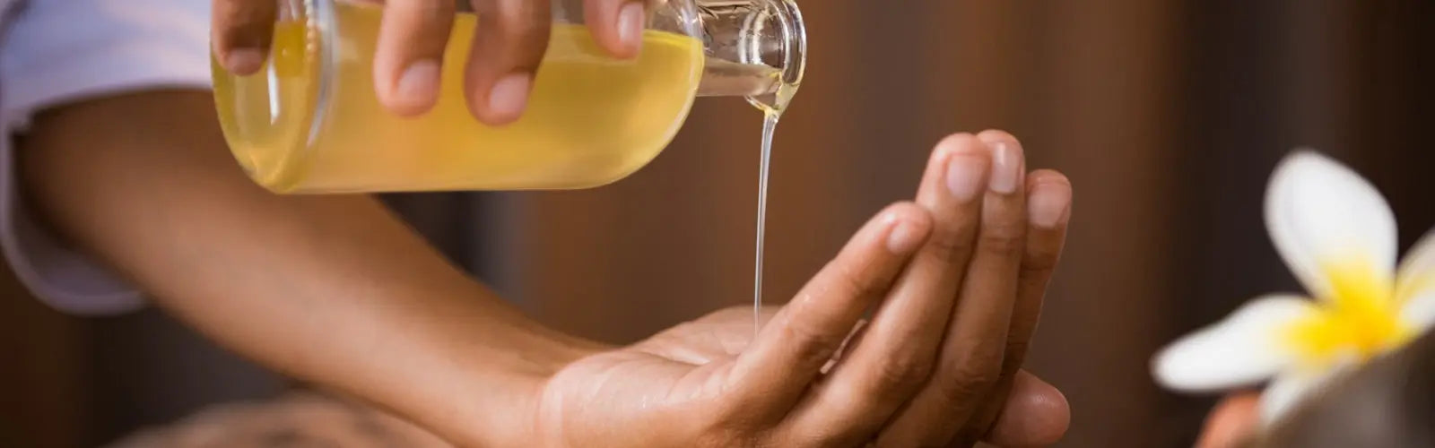 Como Usar los Aceites Vehiculares y los Esenciales en Masaje de Aromaterapia - Mylottush